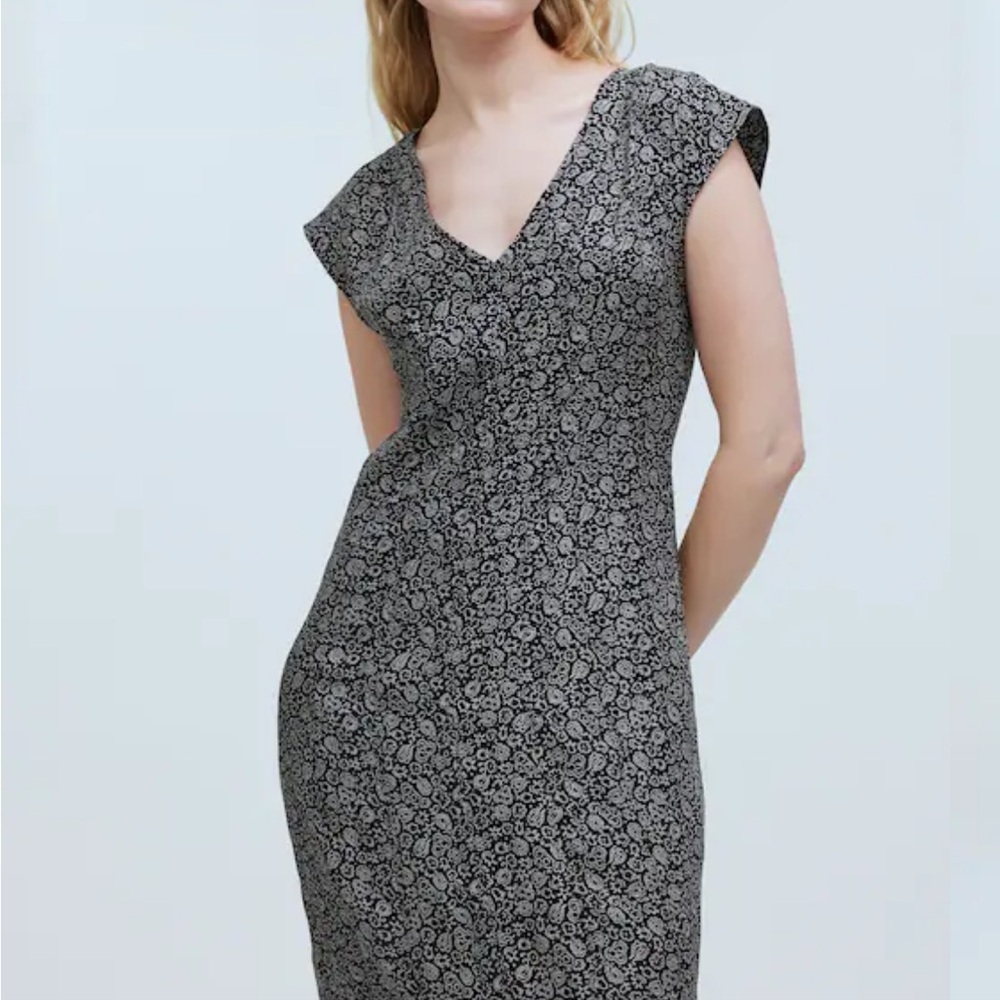 Madewell Cap-Sleeve V-Neck Midi Dress in Floral Cupro-Blend Size 10